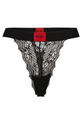 Tanga de encaje geométrico con etiqueta con logo roja